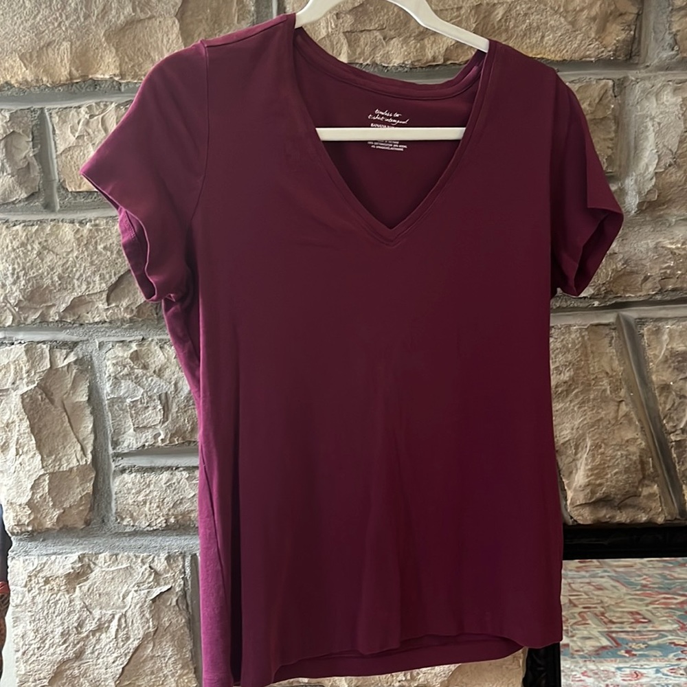 V-neck T-shirt